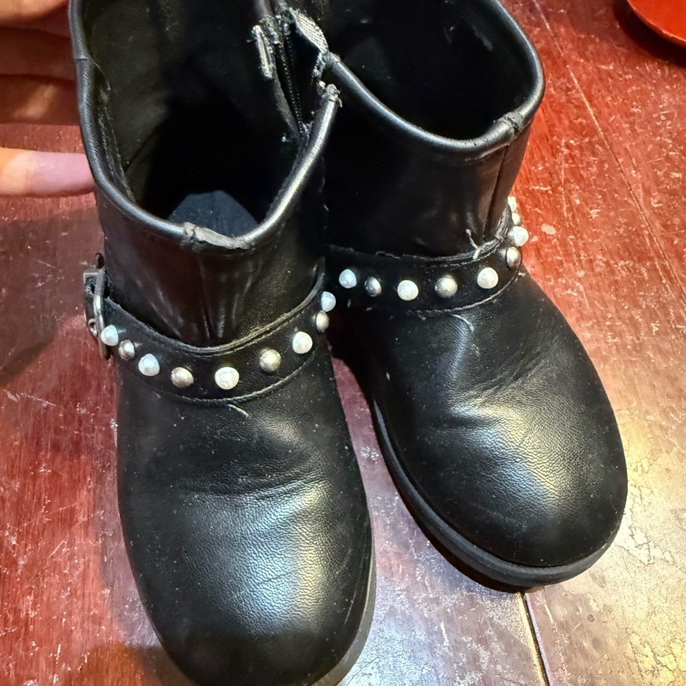 Zara Black Kids Boots with Pearl 26